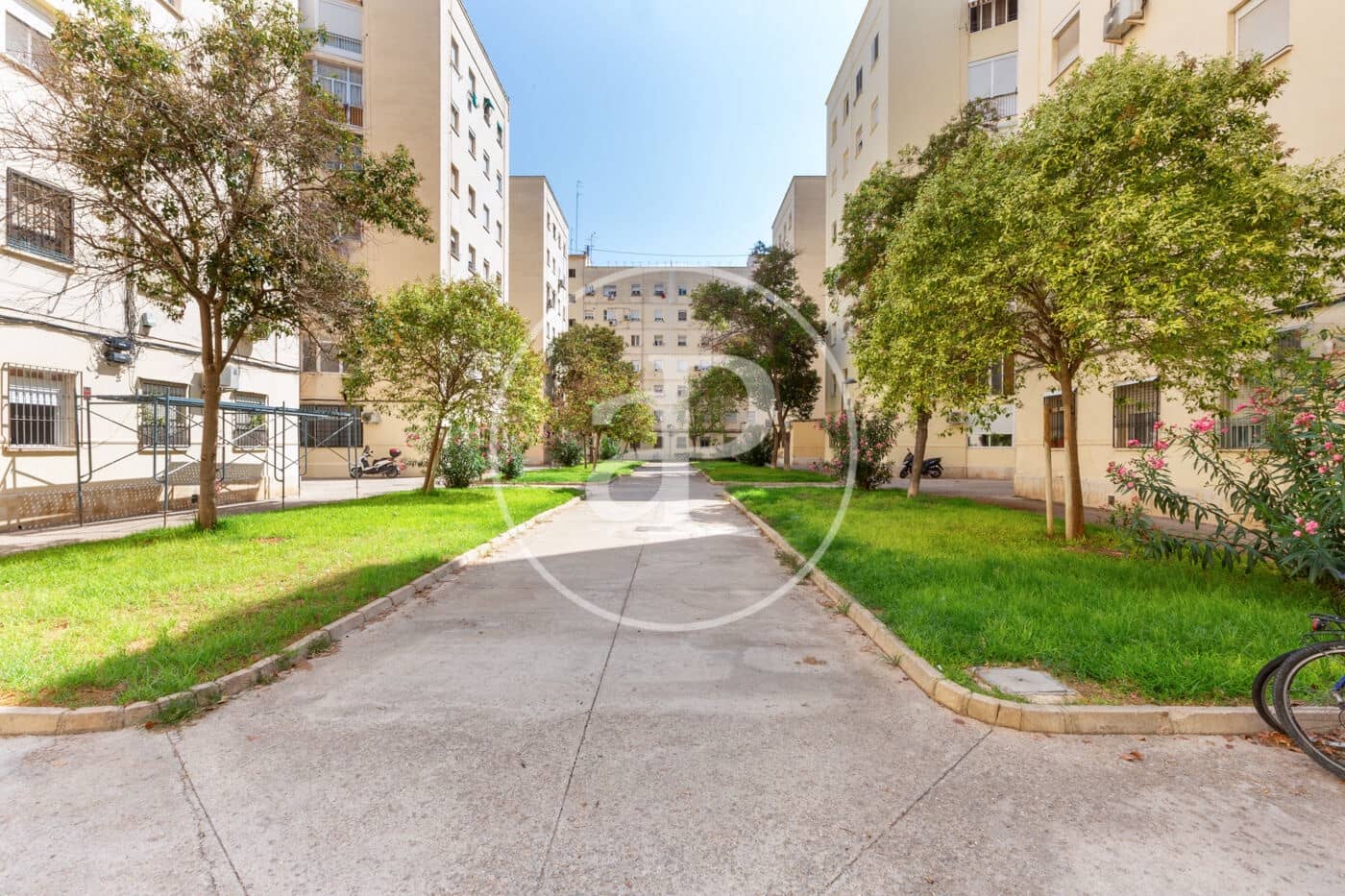 3 bedroom Apartment for rent in Valencia city - € 1,350 (Ref: 9085528)