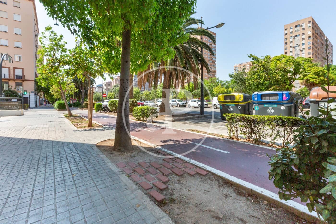3 bedroom Apartment for rent in Valencia city - € 1,350 (Ref: 9085528)