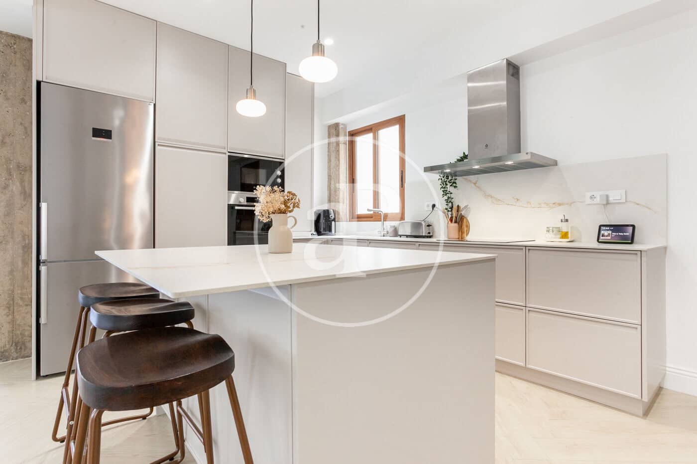 4 sypialnia Apartament do wynajęcia w Miasto Walencja - 2 490 € (Ref: 9091869)