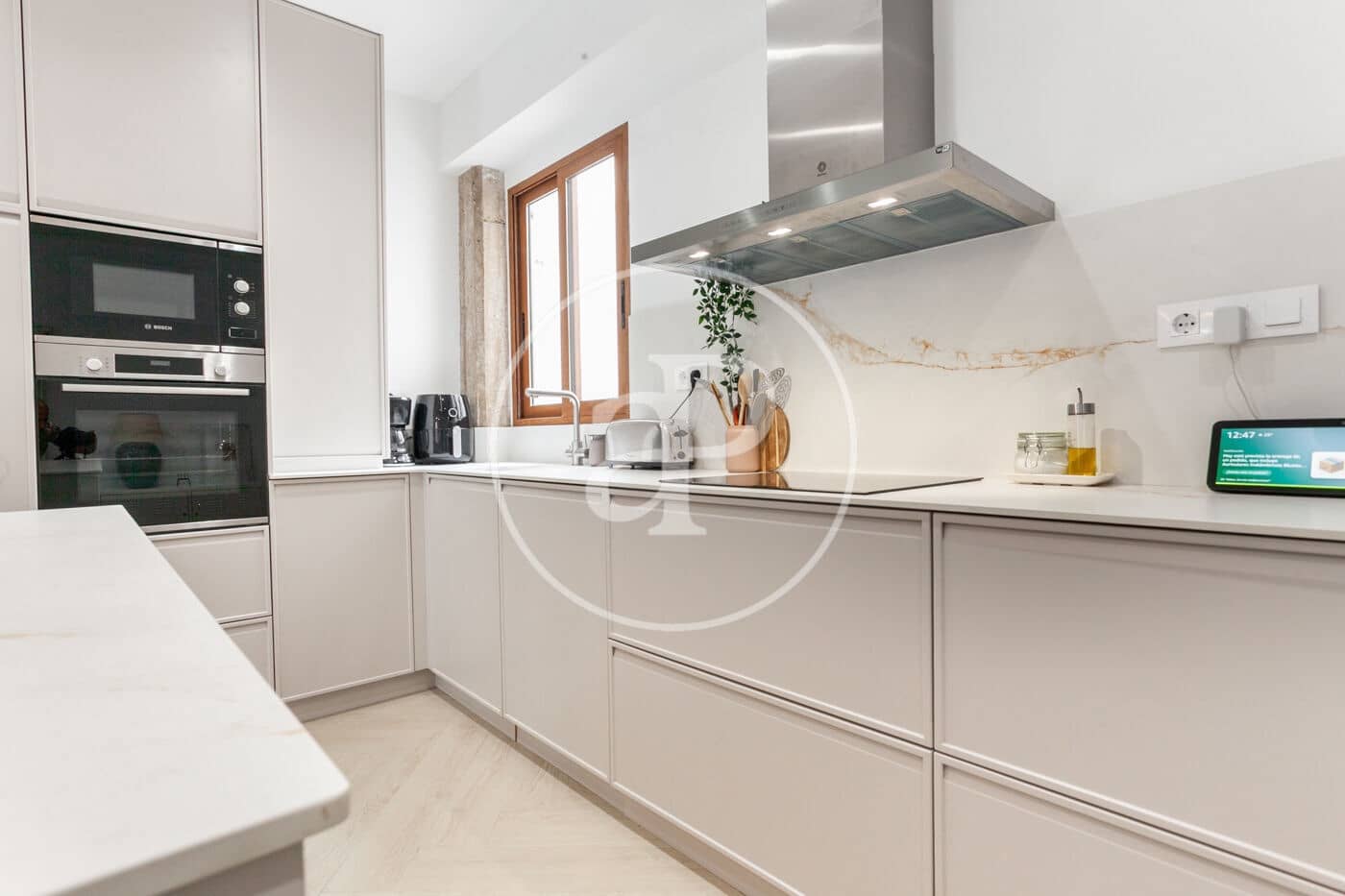 4 sypialnia Apartament do wynajęcia w Miasto Walencja - 2 490 € (Ref: 9091869)