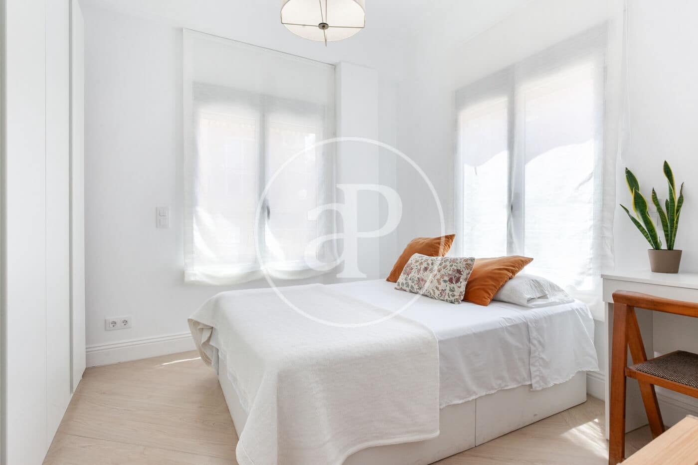 4 sypialnia Apartament do wynajęcia w Miasto Walencja - 2 490 € (Ref: 9091869)