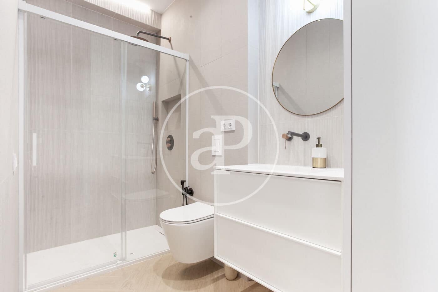 4 sypialnia Apartament do wynajęcia w Miasto Walencja - 2 490 € (Ref: 9091869)