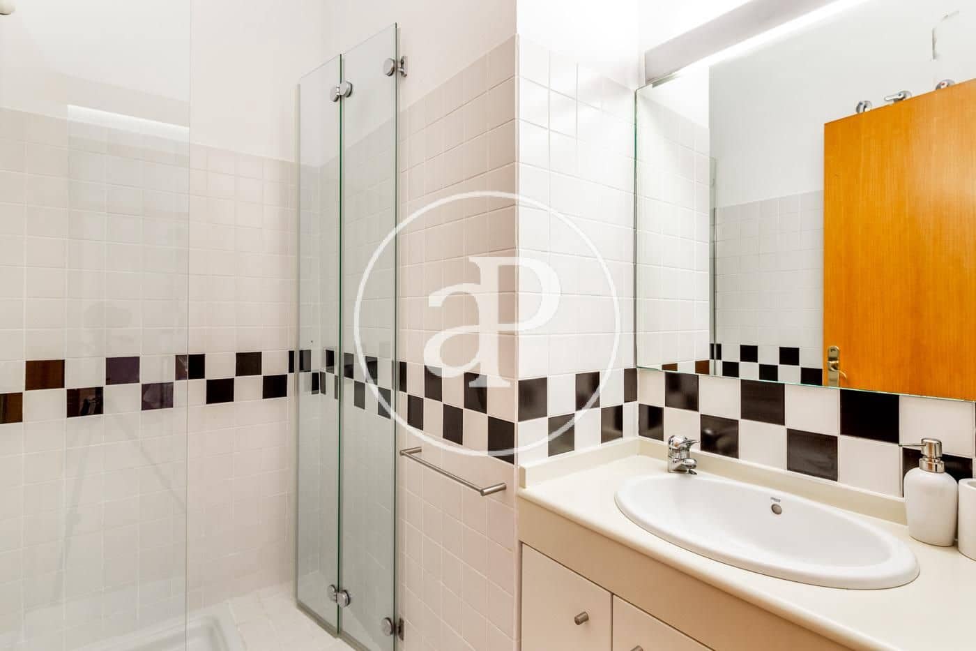 3 slaapkamer Appartement te koop in Valencia stad - € 670.000 (Ref: 9091871)