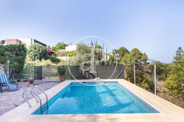 3 soveværelse Villa til salg i Alzira med swimmingpool - € 295.000 (Ref: 9091873)