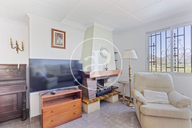 3 bedroom Villa for sale in Alzira with pool - € 250,000 (Ref: 9091873)