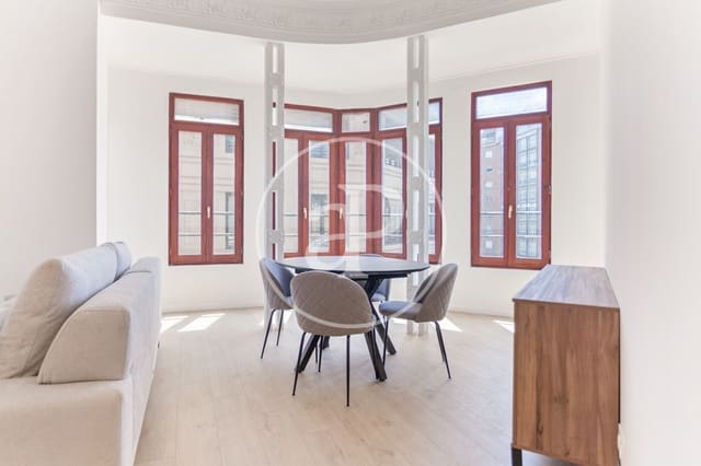 4 bedroom Apartment for rent in Sant Francesc, Valencia city - € 2,600 (Ref: 9095499)