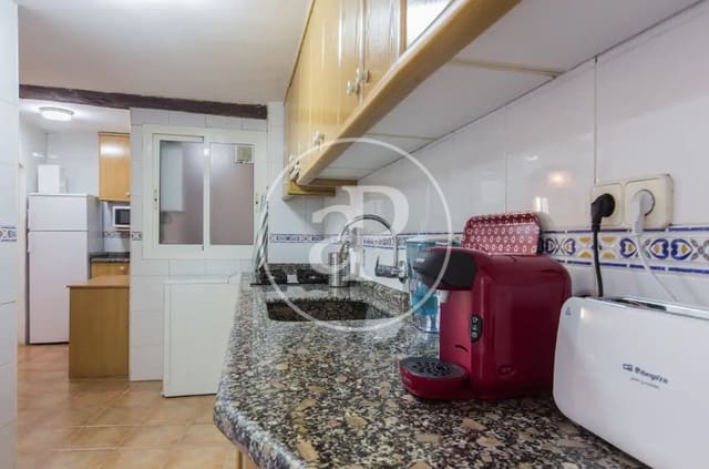 3 soveværelse Lejlighed til leje i El Carme, Valencia by - € 2.000 (Ref: 9099344)