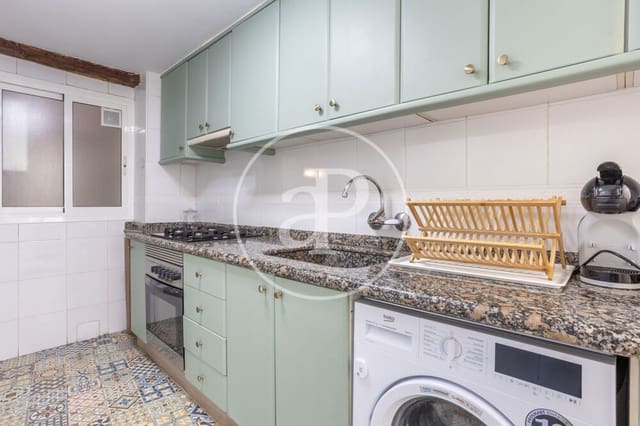 3 sovrum Lägenhet att hyra i El Carme, Valencia stad - 1 800 € (Ref: 9099344)