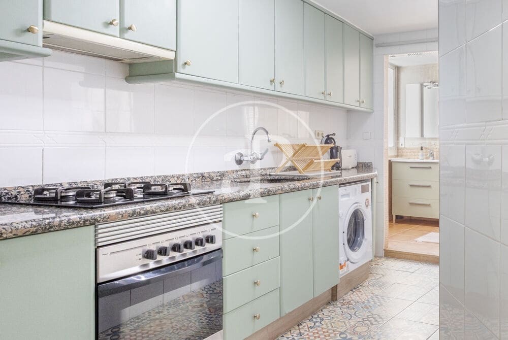 3 bedroom Apartment for rent in Valencia city - € 1,800 (Ref: 9099344)