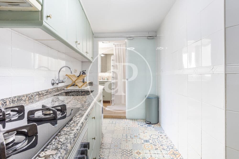 3 bedroom Apartment for rent in Valencia city - € 1,800 (Ref: 9099344)