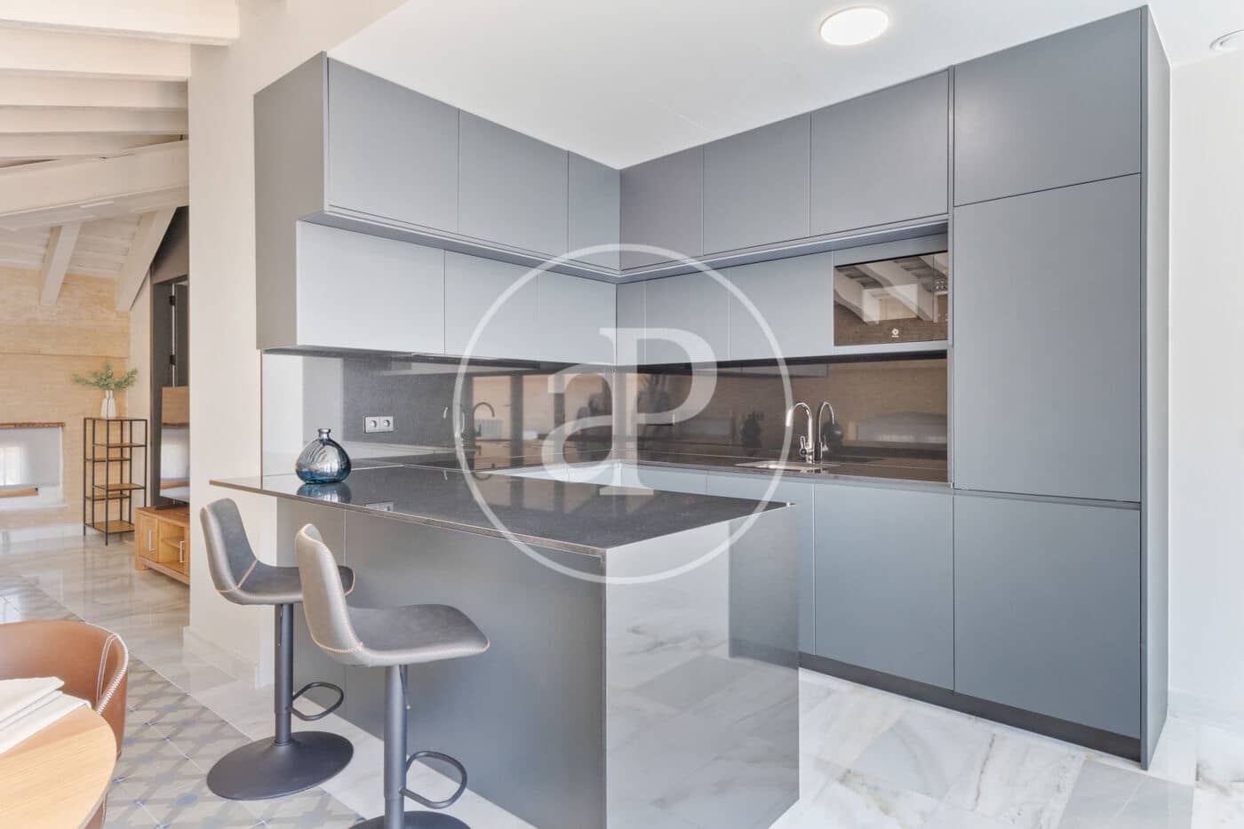 2 quarto Penthouse para arrendar em Valencia cidade - 3 500 € (Ref: 9099346)