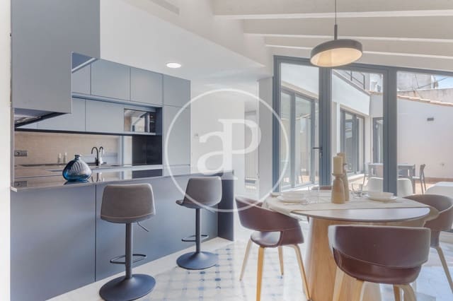 2 quarto Penthouse para arrendar em Sant Francesc, Valência cidade - 3 500 € (Ref: 9099346)