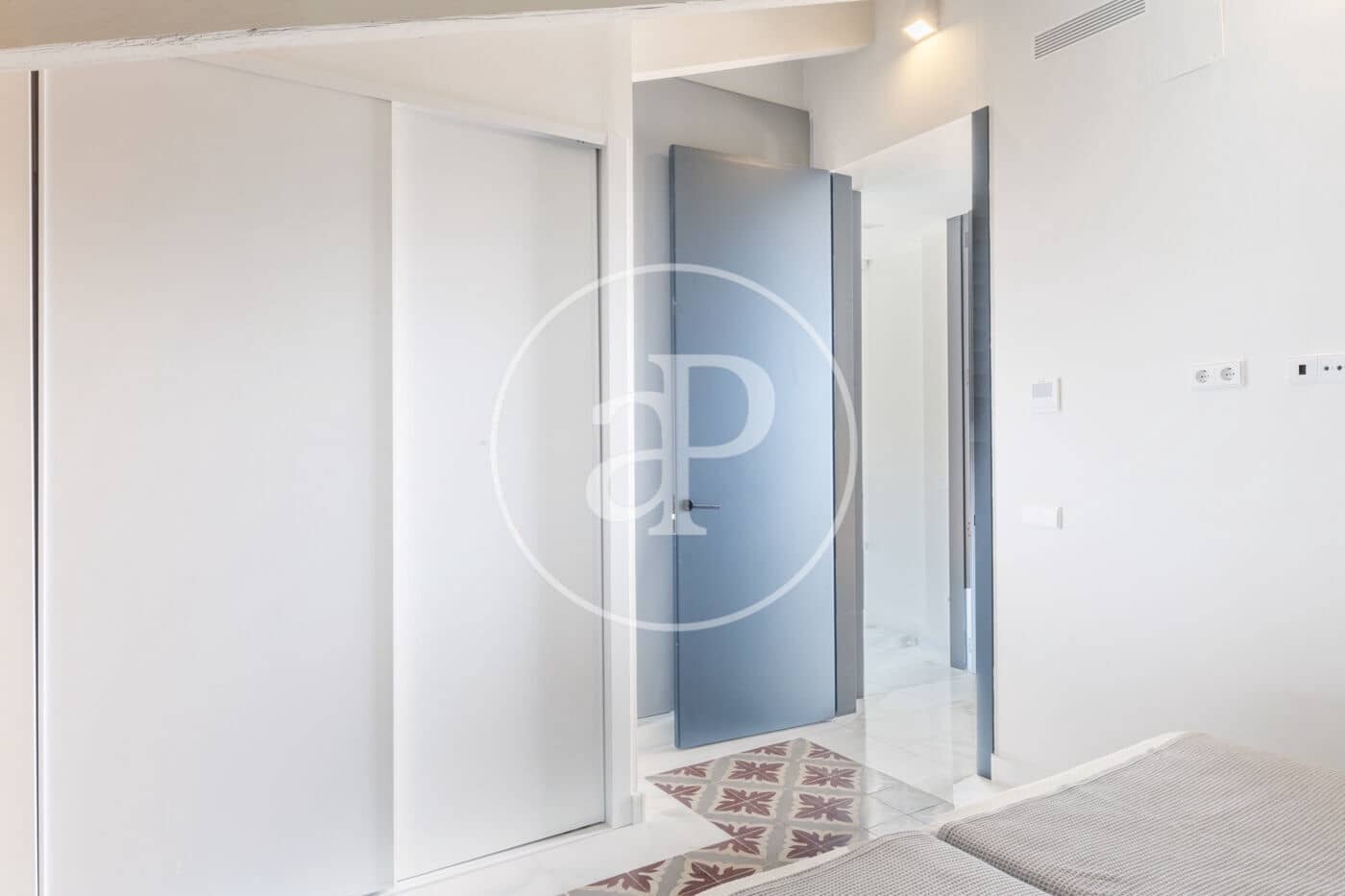 2 quarto Penthouse para arrendar em Valencia cidade - 3 500 € (Ref: 9099346)