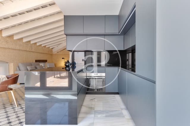 2 quarto Penthouse para arrendar em Sant Francesc, Valência cidade - 3 500 € (Ref: 9099346)