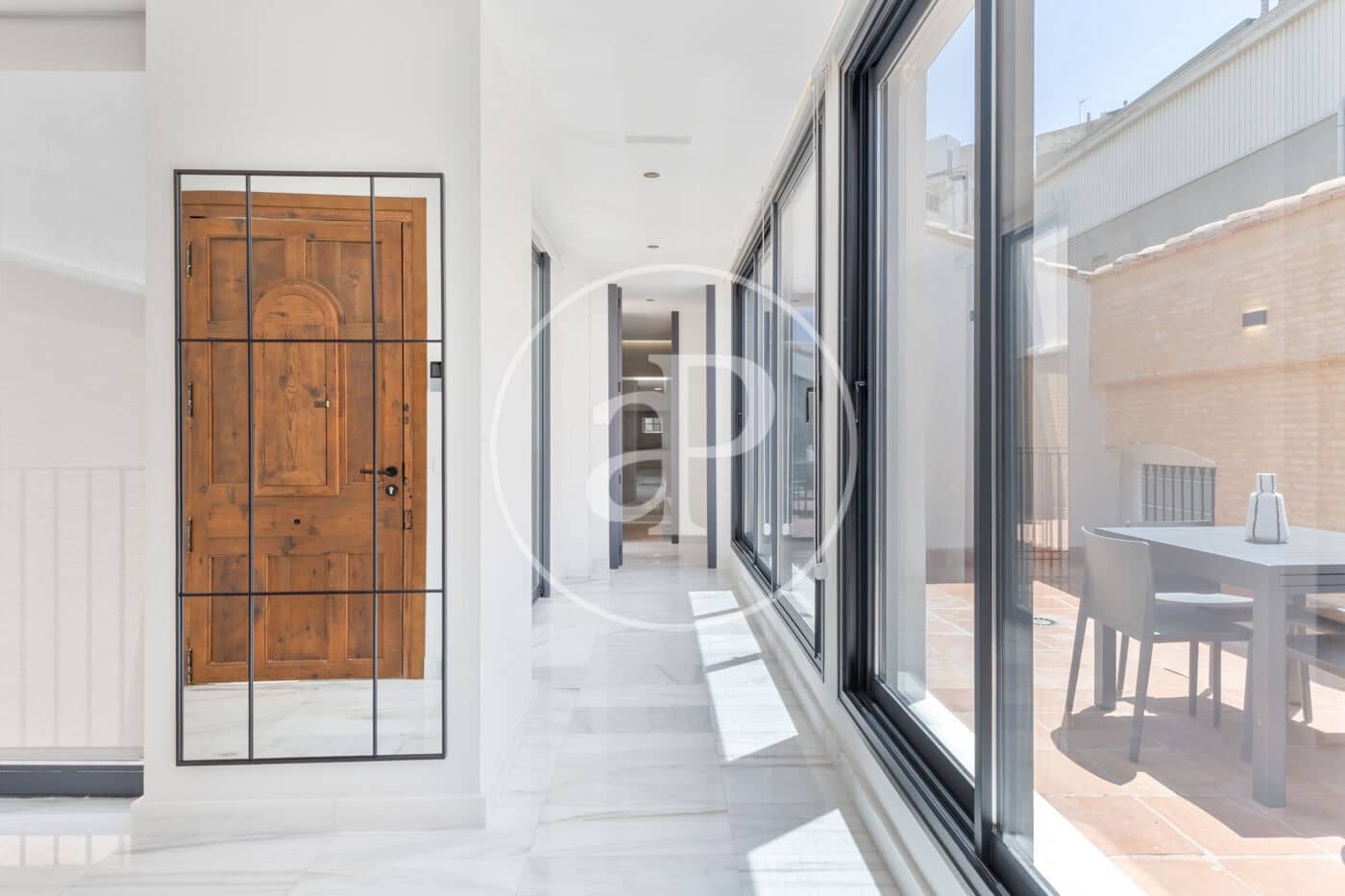 2 quarto Penthouse para arrendar em Valencia cidade - 3 500 € (Ref: 9099346)