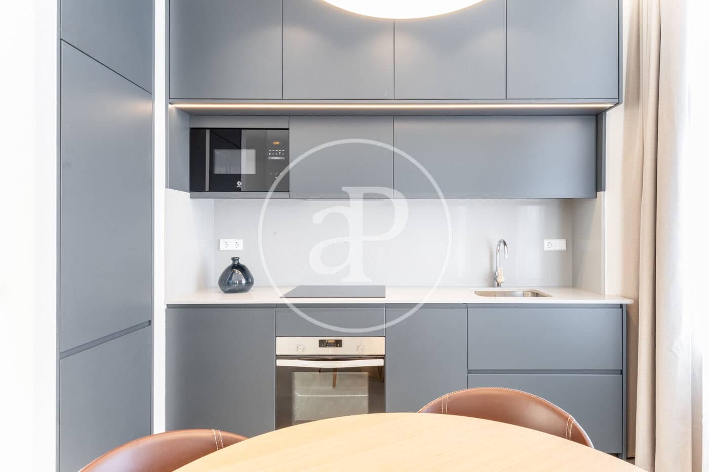 2 sypialnia Apartament do wynajęcia w Miasto Walencja - 2 450 € (Ref: 9099347)