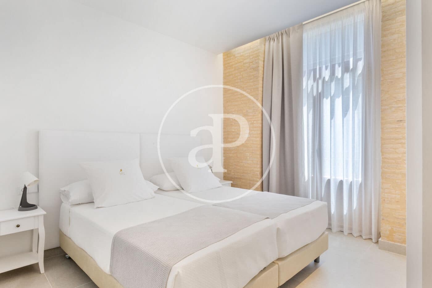 2 sypialnia Apartament do wynajęcia w Miasto Walencja - 2 450 € (Ref: 9099347)