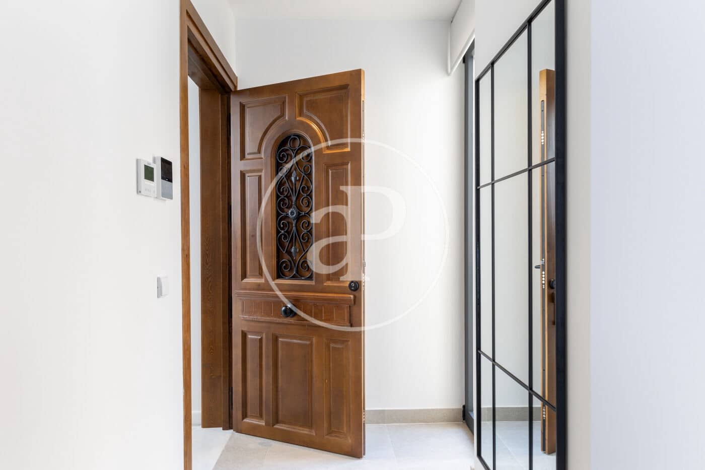 2 sypialnia Apartament do wynajęcia w Miasto Walencja - 2 450 € (Ref: 9099347)