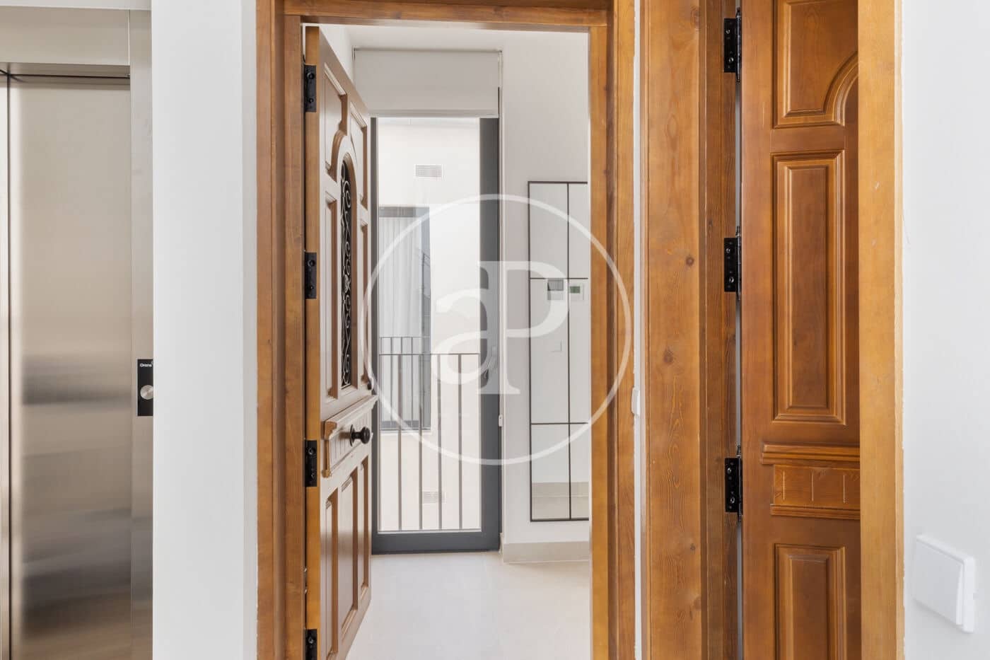2 sypialnia Apartament do wynajęcia w Miasto Walencja - 2 450 € (Ref: 9099347)