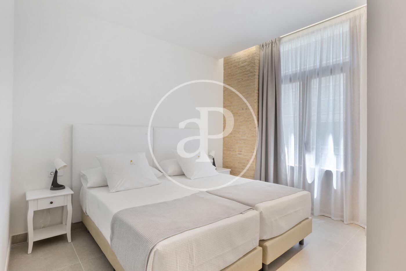 2 bedroom Apartment for rent in Valencia city - € 2,450 (Ref: 9099349)