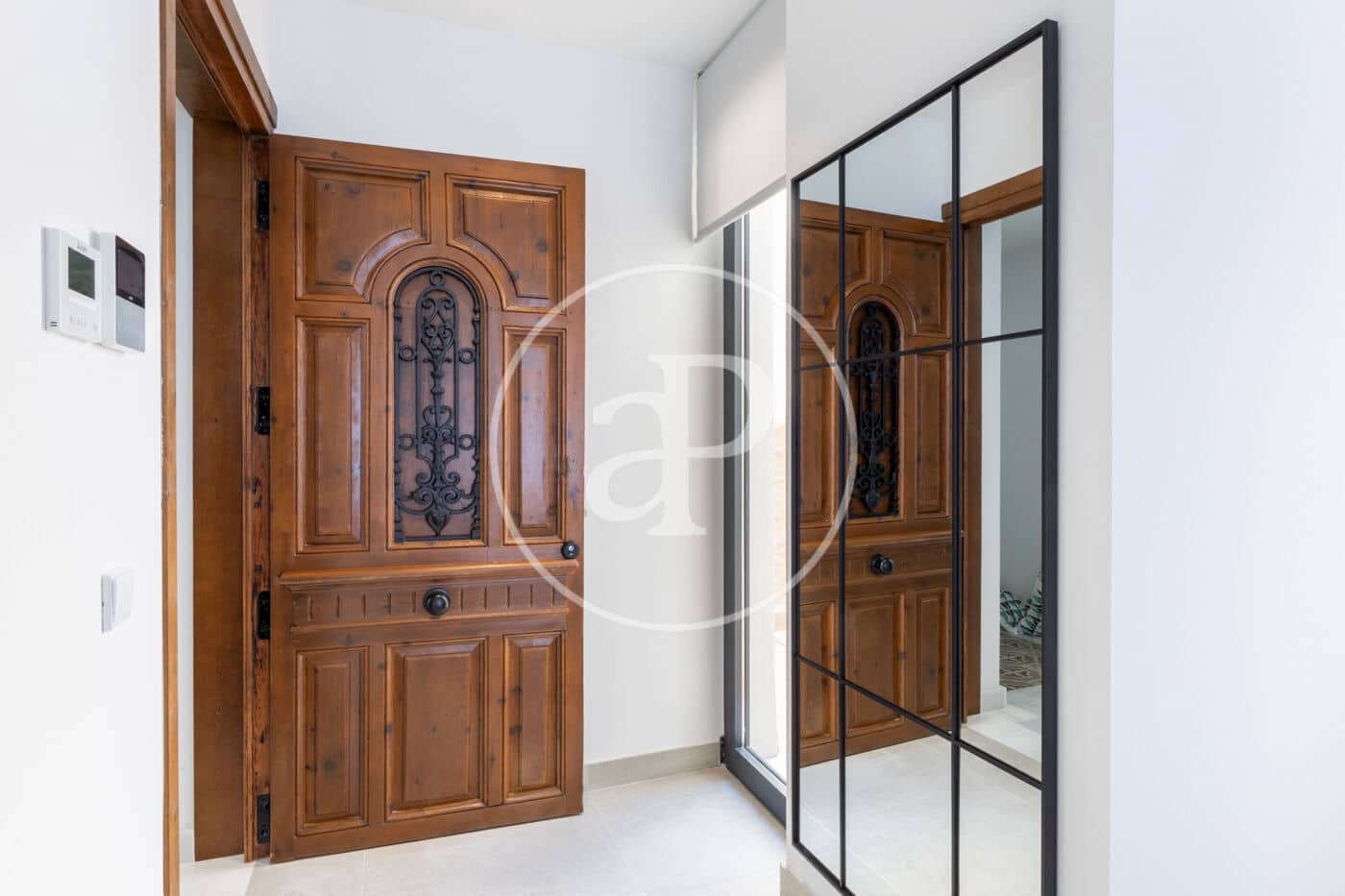 2 bedroom Apartment for rent in Valencia city - € 2,450 (Ref: 9099349)