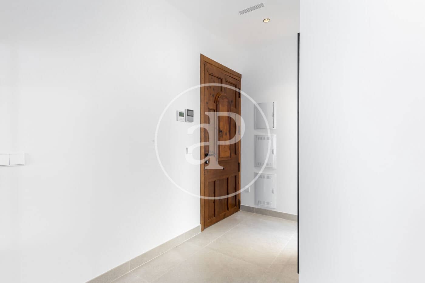 2 bedroom Apartment for rent in Valencia city - € 2,450 (Ref: 9099349)
