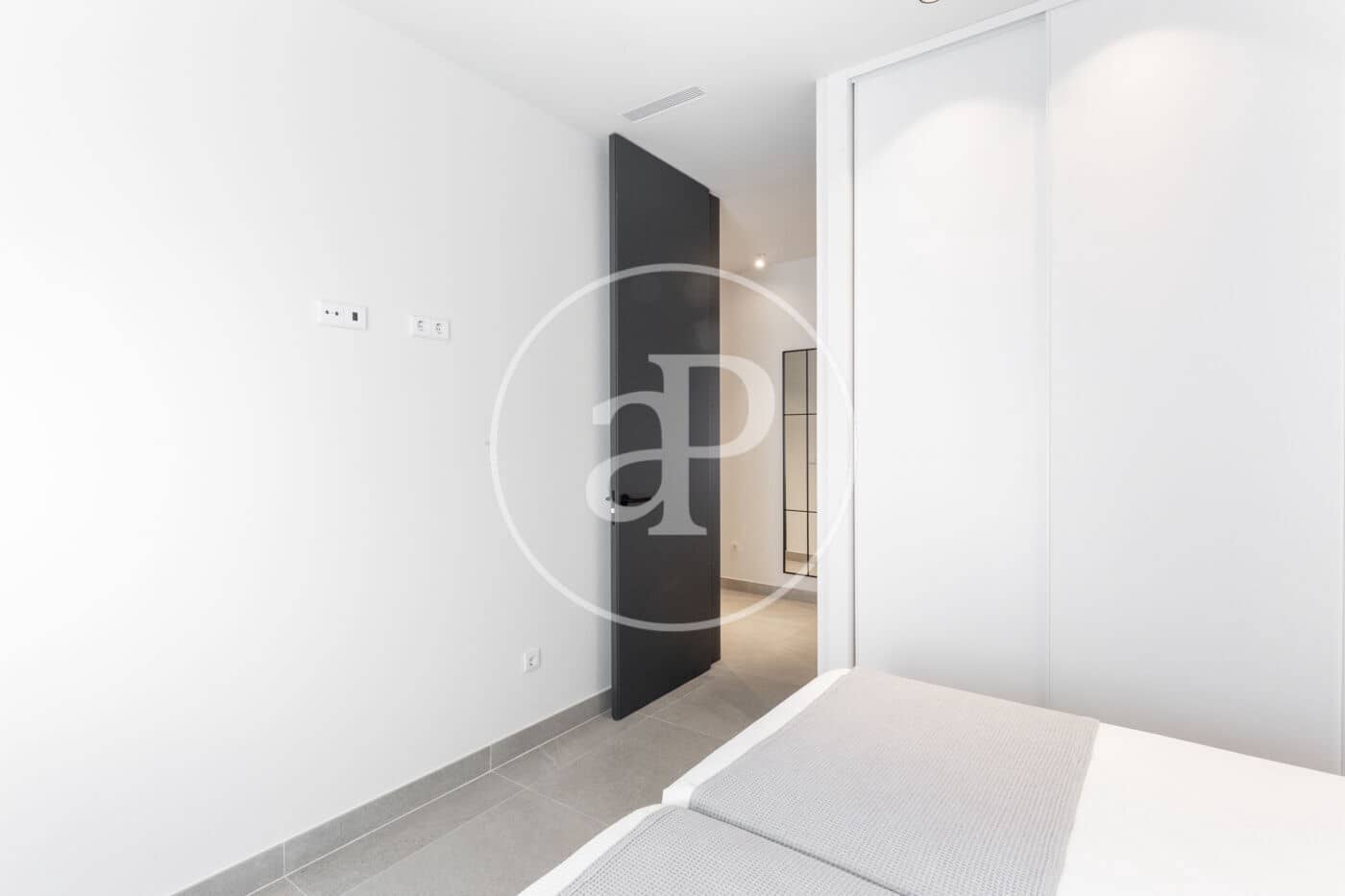 2 makuuhuone Huoneisto vuokrattavana paikassa Valencia kaupunki - 2 900 € (Ref: 9099350)