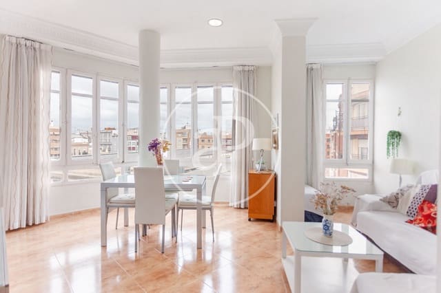 2 bedroom Apartment for rent in Russafa, Valencia city - € 1,400 (Ref: 9099355)