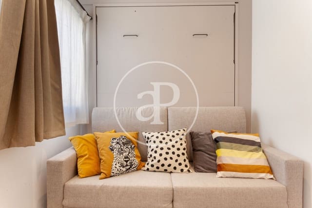 1 bedroom Apartment for sale in Sant Francesc, Valencia city - € 220,000 (Ref: 9100956)