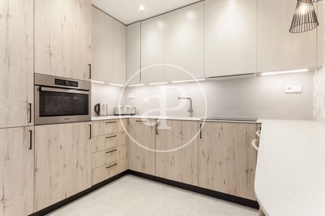 1 bedroom Apartment for sale in Sant Francesc, Valencia city - € 220,000 (Ref: 9100956)