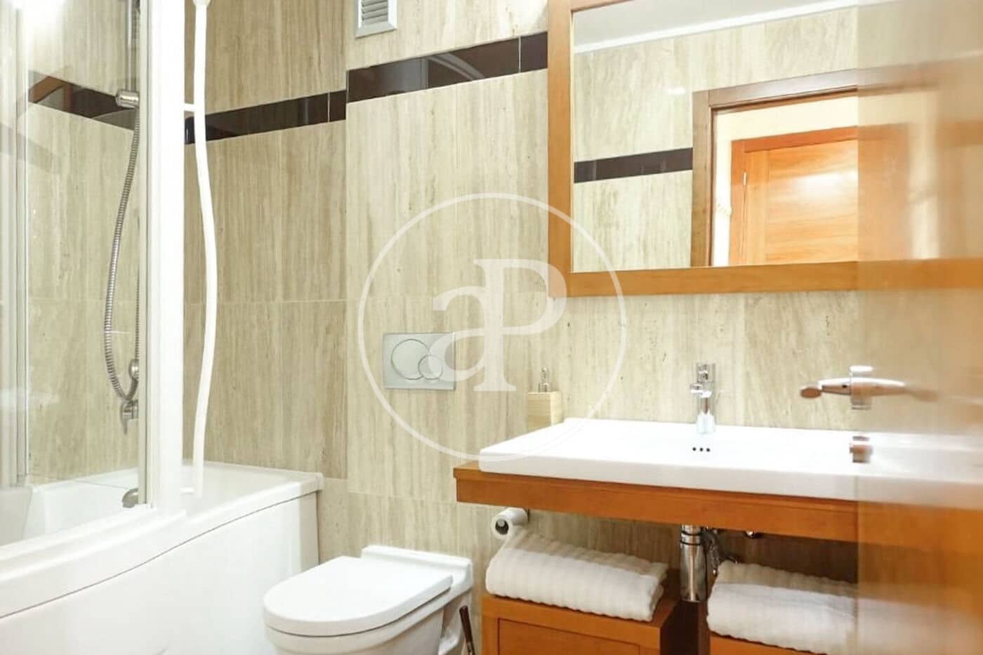 2 makuuhuone Huoneisto vuokrattavana paikassa Valencia kaupunki mukana uima-altaan - 2 200 € (Ref: 9100958)