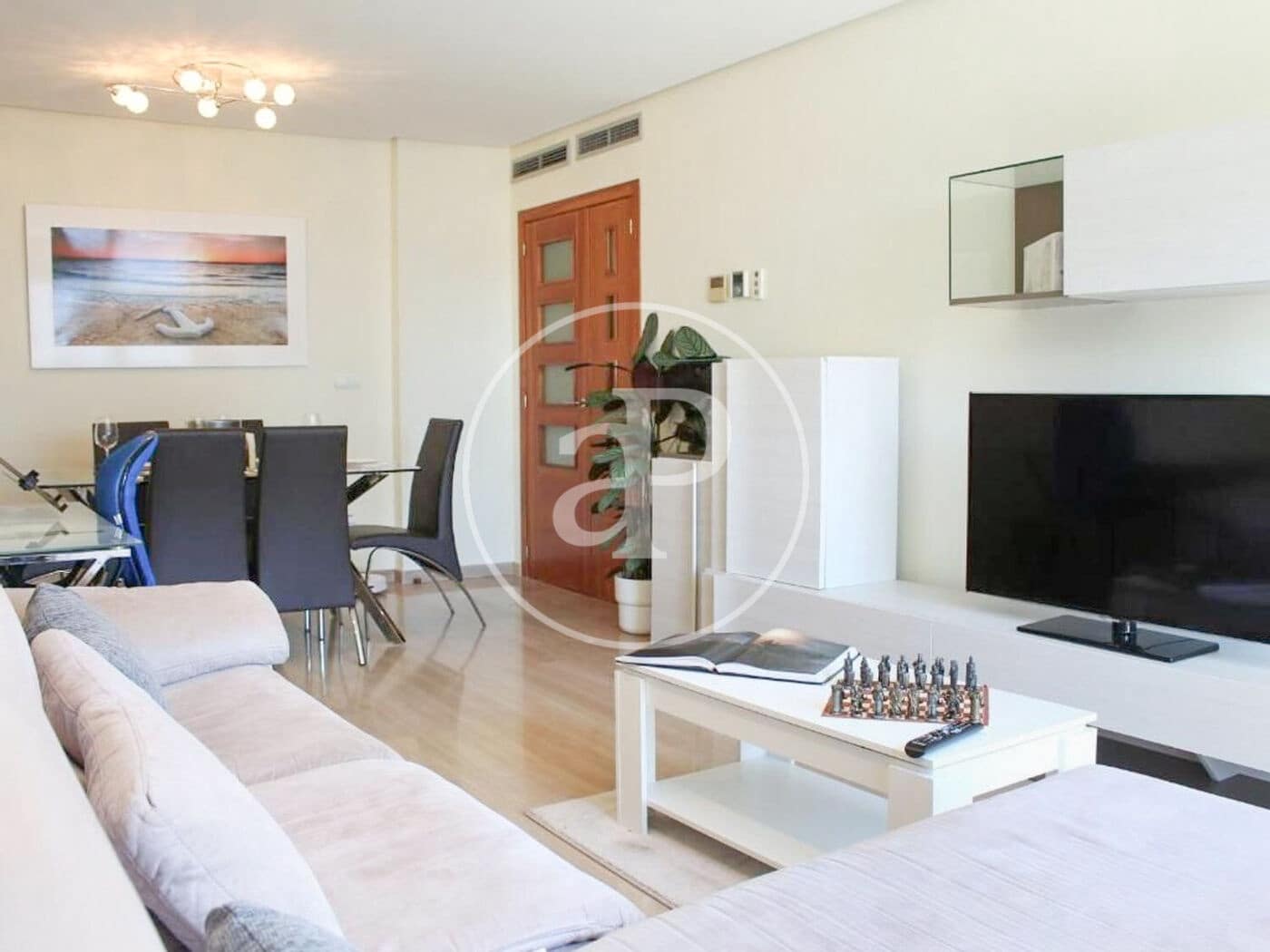 2 makuuhuone Huoneisto vuokrattavana paikassa Valencia kaupunki mukana uima-altaan - 2 200 € (Ref: 9100958)