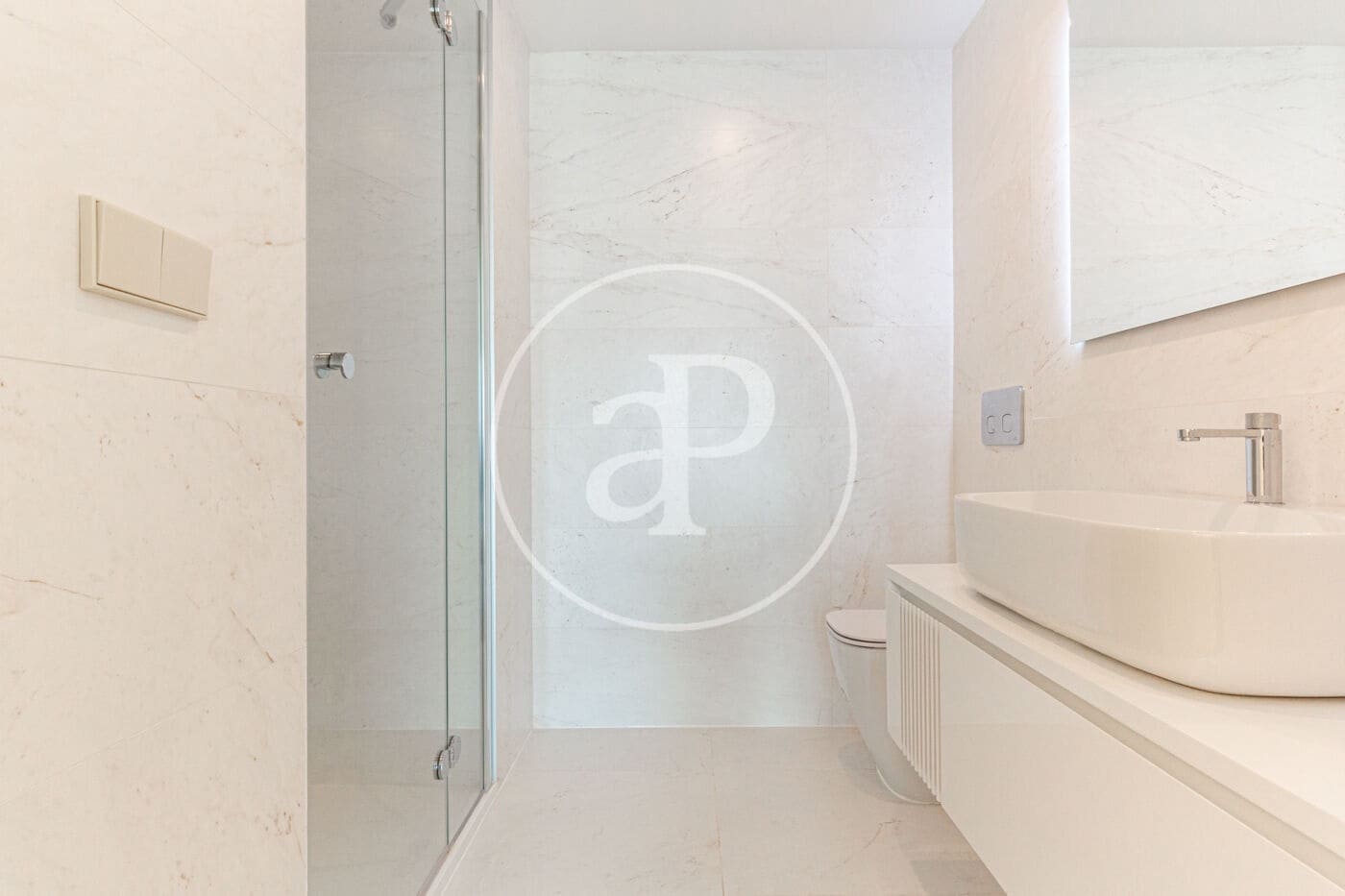 3 soverom Leilighet til leie i Valencia by med svømmebasseng - € 5 300 (Ref: 9103129)