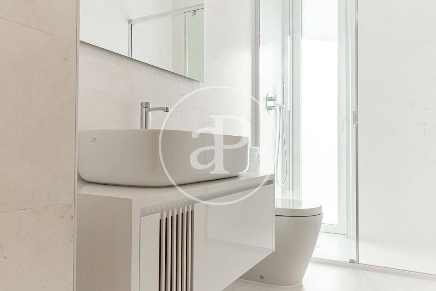 3 soverom Leilighet til leie i Valencia by med svømmebasseng - € 5 300 (Ref: 9103129)