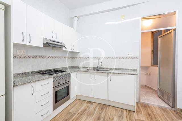 3 sovrum Lägenhet att hyra i El Mercat, Valencia stad - 1 600 € (Ref: 9104886)