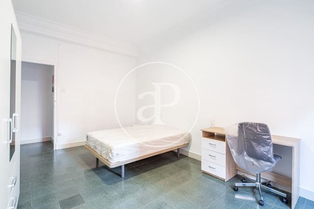 3 sovrum Lägenhet att hyra i El Mercat, Valencia stad - 1 600 € (Ref: 9104886)
