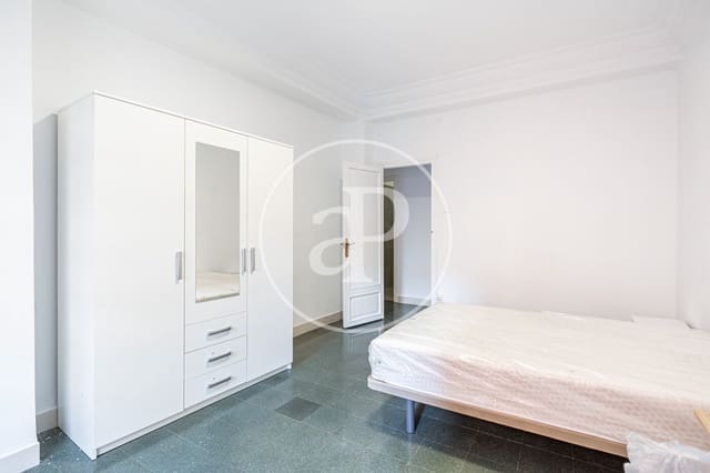 3 sovrum Lägenhet att hyra i El Mercat, Valencia stad - 1 600 € (Ref: 9104886)