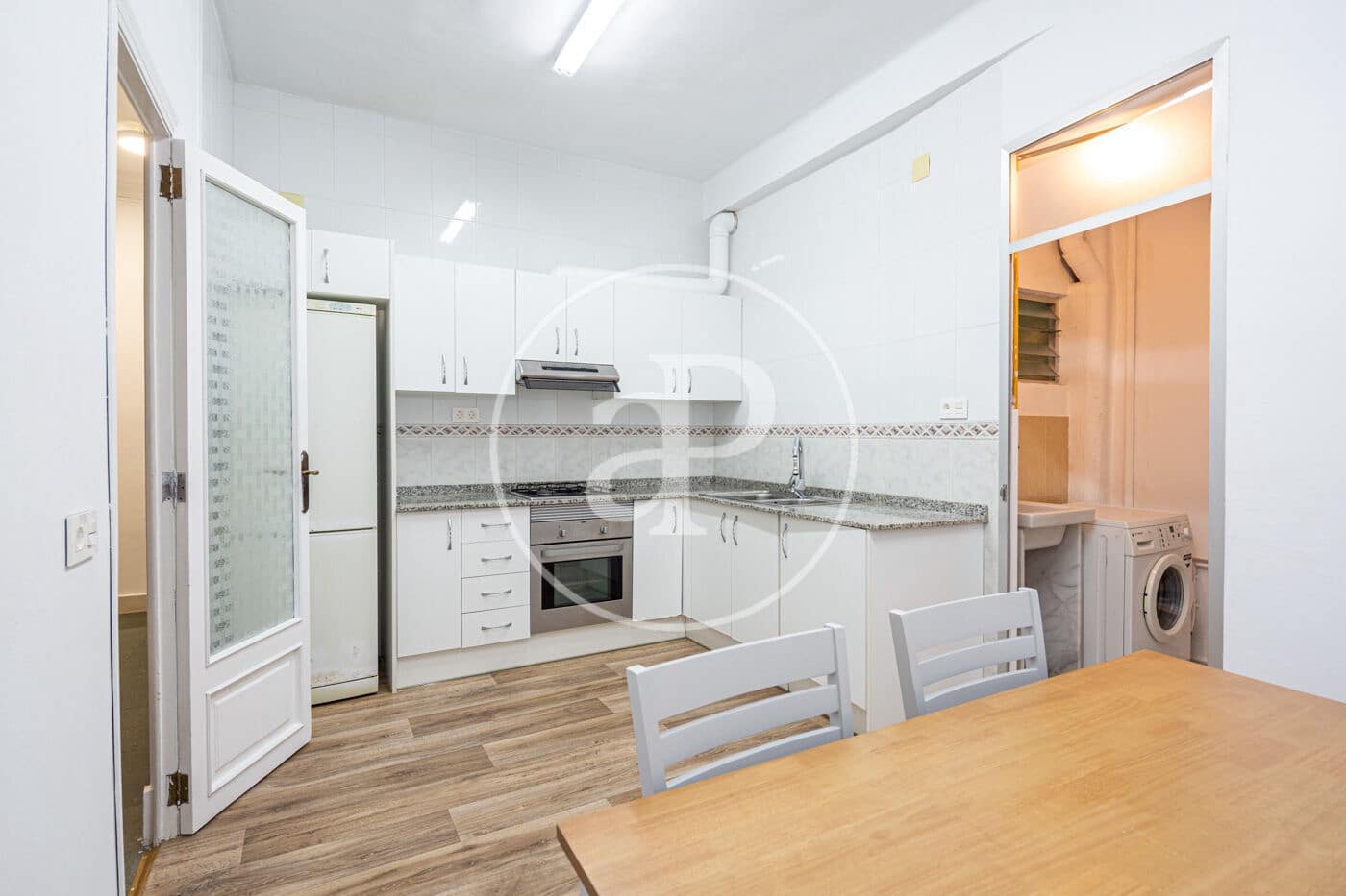 3 sovrum Lägenhet att hyra i Valencia stad - 1 600 € (Ref: 9104886)