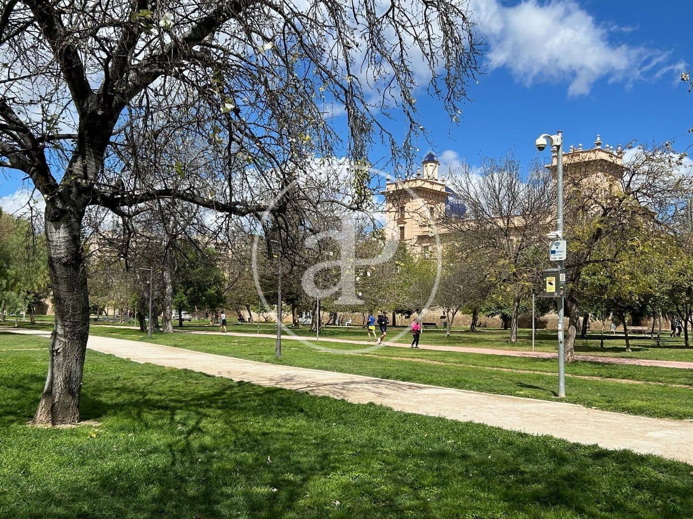 2 soveværelse Lejlighed til salg i Valencia by - € 329.000 (Ref: 9106722)