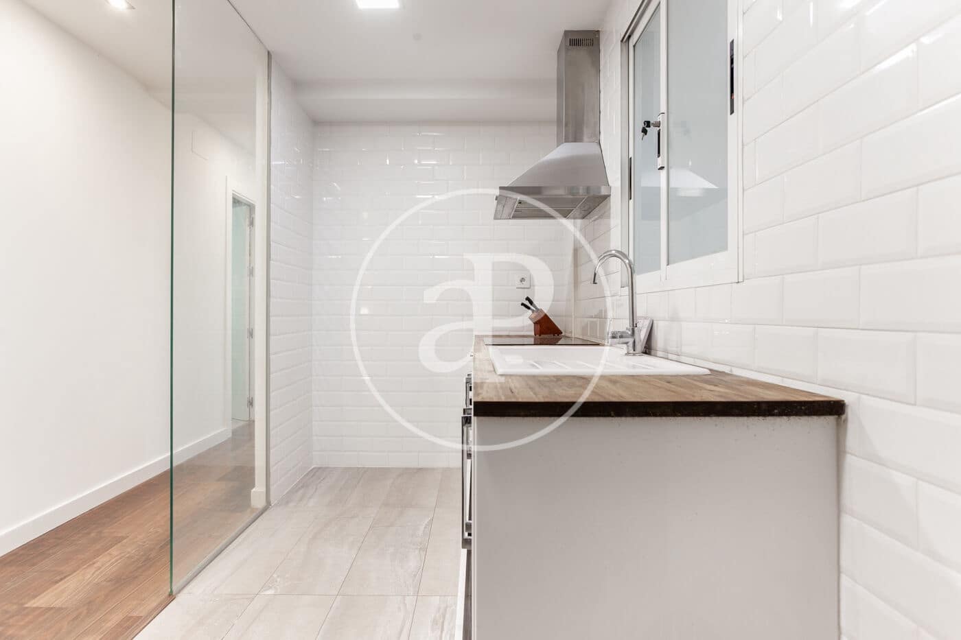 2 bedroom Apartment for rent in Valencia city - € 1,200 (Ref: 9108967)