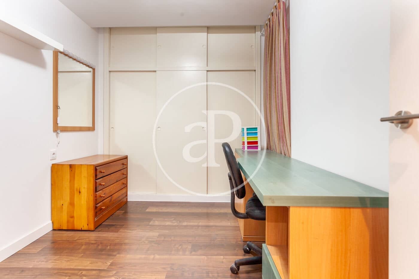 2 bedroom Apartment for rent in Valencia city - € 1,200 (Ref: 9108967)