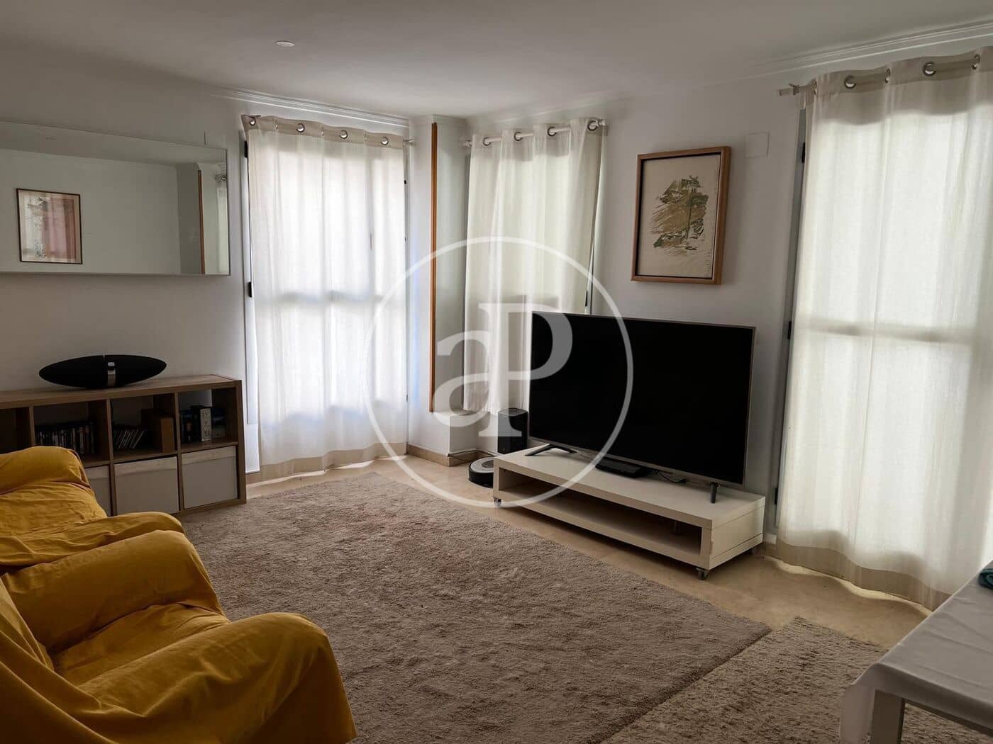 3 bedroom Penthouse for rent in Valencia city with pool - € 2,250 (Ref: 9110593)