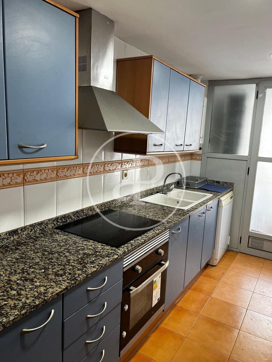 3 bedroom Penthouse for rent in Valencia city with pool - € 2,250 (Ref: 9110593)