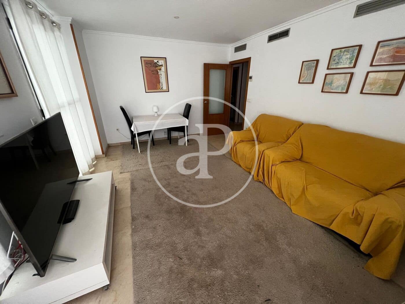 3 bedroom Penthouse for rent in Valencia city with pool - € 2,250 (Ref: 9110593)