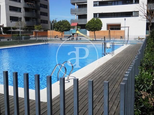 4 soveværelse Lejlighed til leje i Sant Llorens, Valencia by med swimmingpool - € 2.100 (Ref: 9110596)