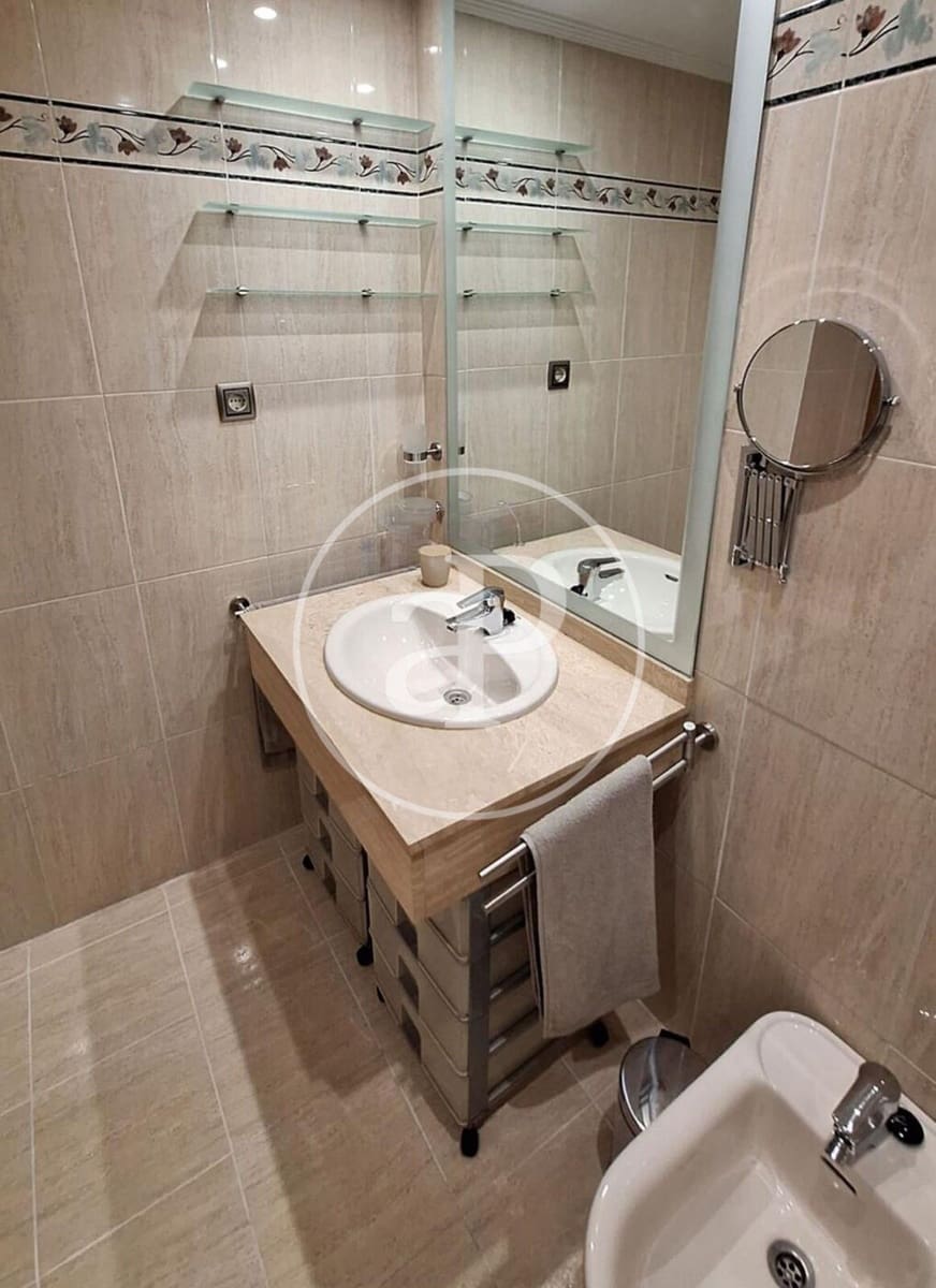 4 camera da letto Appartamento da affittare in Valencia citta con piscina - 2.200 € (Rif: 9110596)