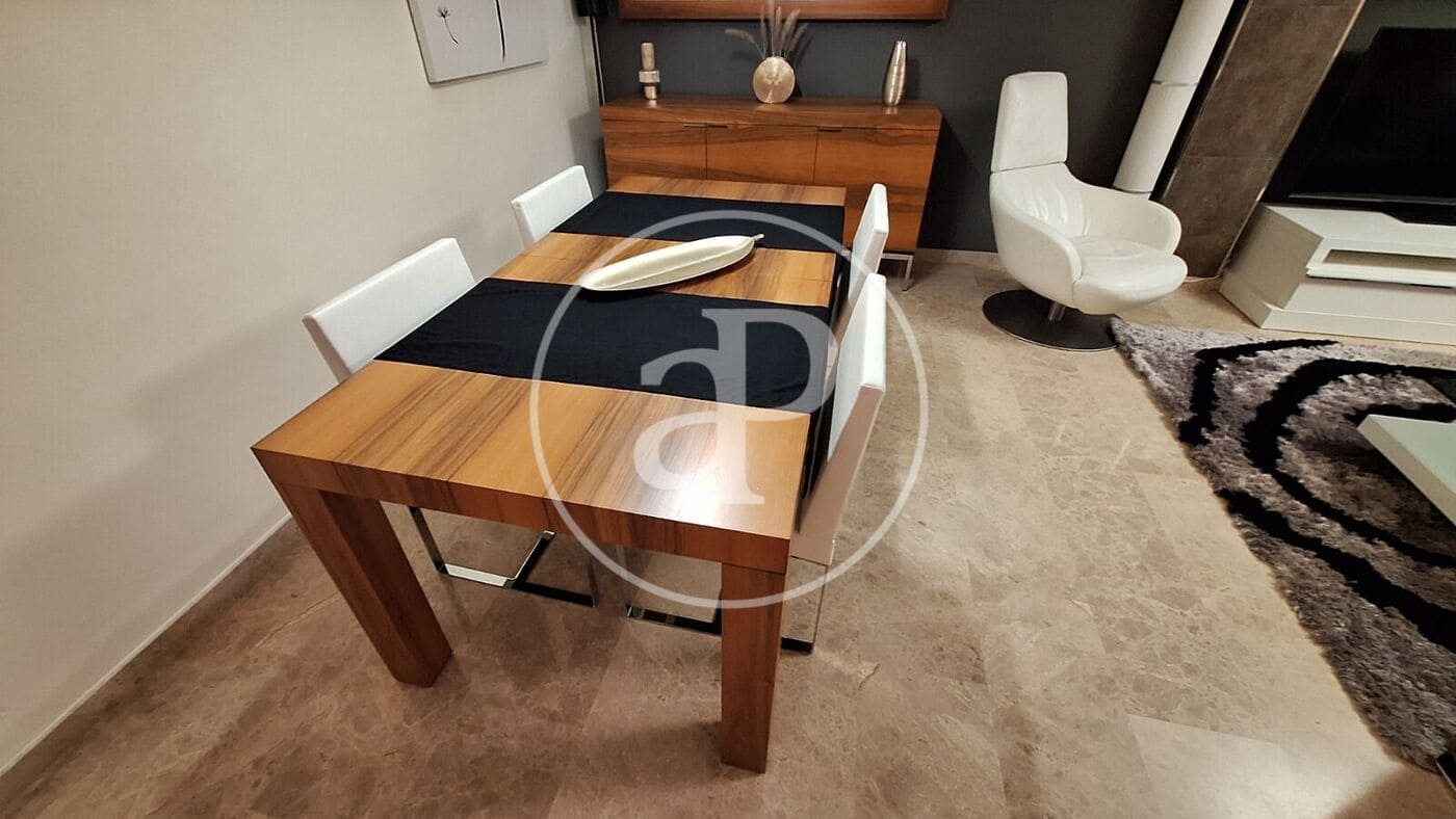 4 camera da letto Appartamento da affittare in Valencia citta con piscina - 2.200 € (Rif: 9110596)