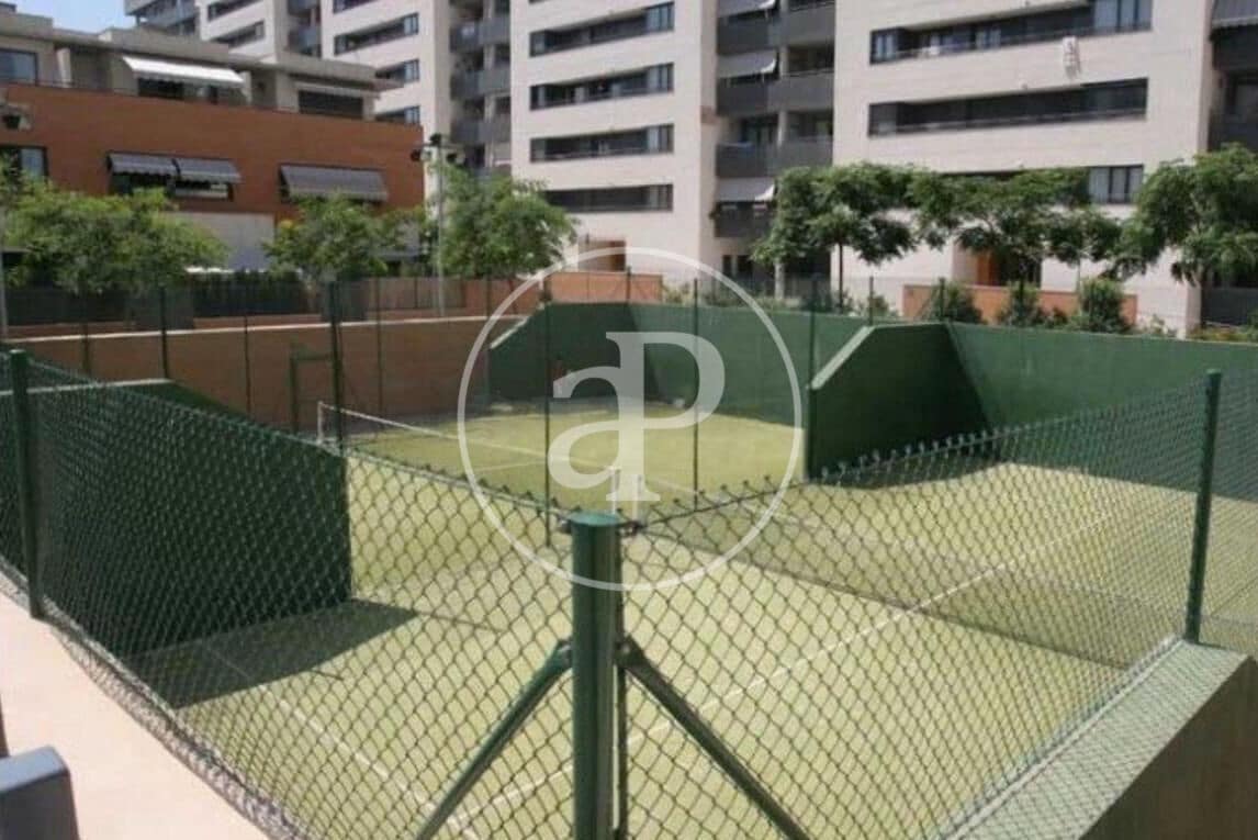 4 camera da letto Appartamento da affittare in Valencia citta con piscina - 2.200 € (Rif: 9110596)