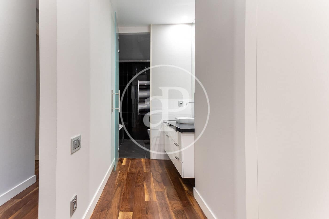 2 sypialnia Apartament do wynajęcia w Miasto Walencja - 2 500 € (Ref: 9112589)