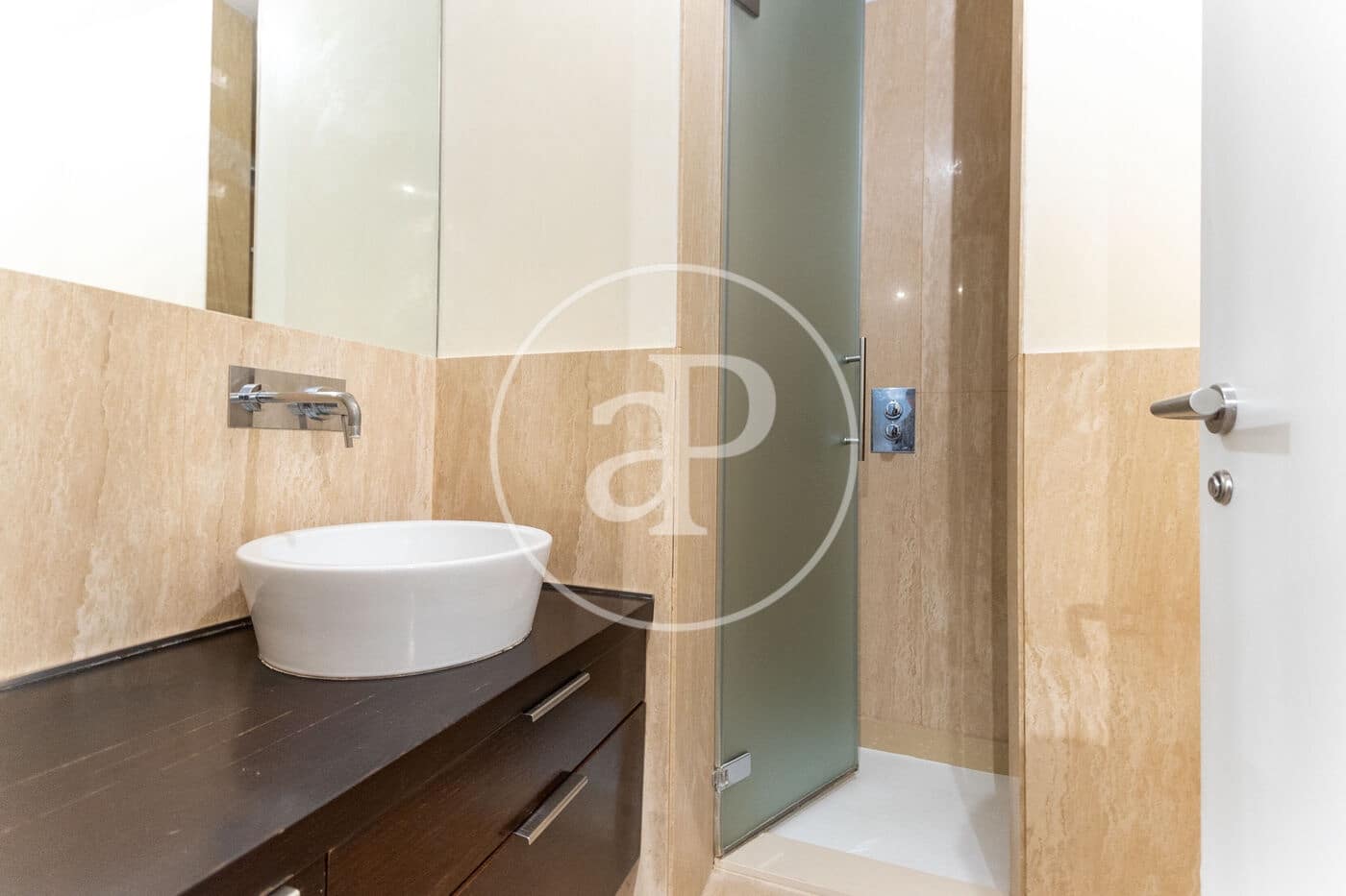 2 sypialnia Apartament do wynajęcia w Miasto Walencja - 2 500 € (Ref: 9112589)